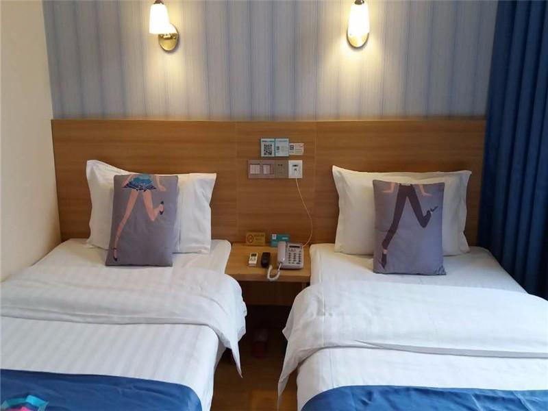 Pai Hotel Huiam Jinghenggu Plaza Jinhu  Buitenkant foto