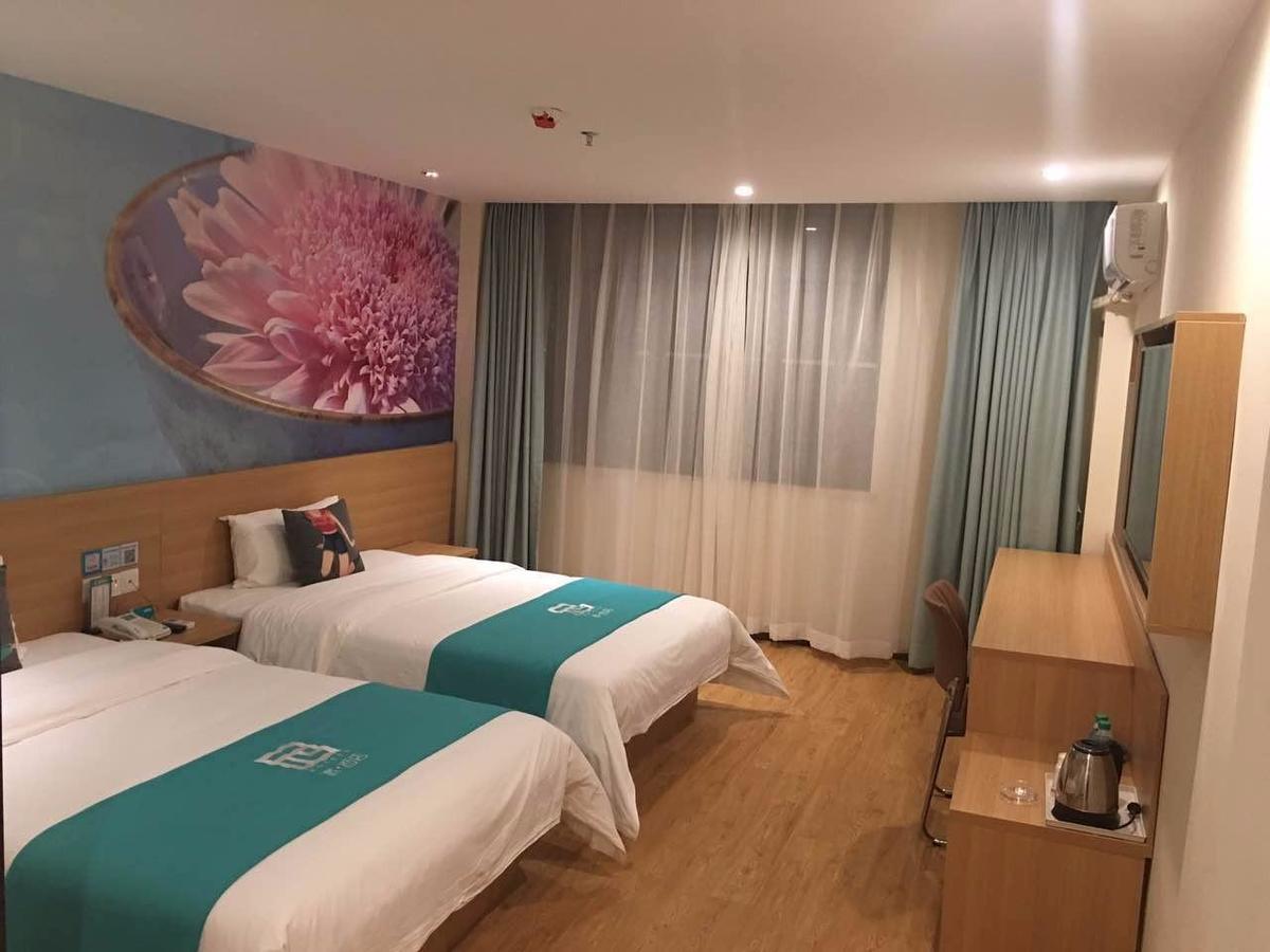 Pai Hotel Huiam Jinghenggu Plaza Jinhu  Buitenkant foto